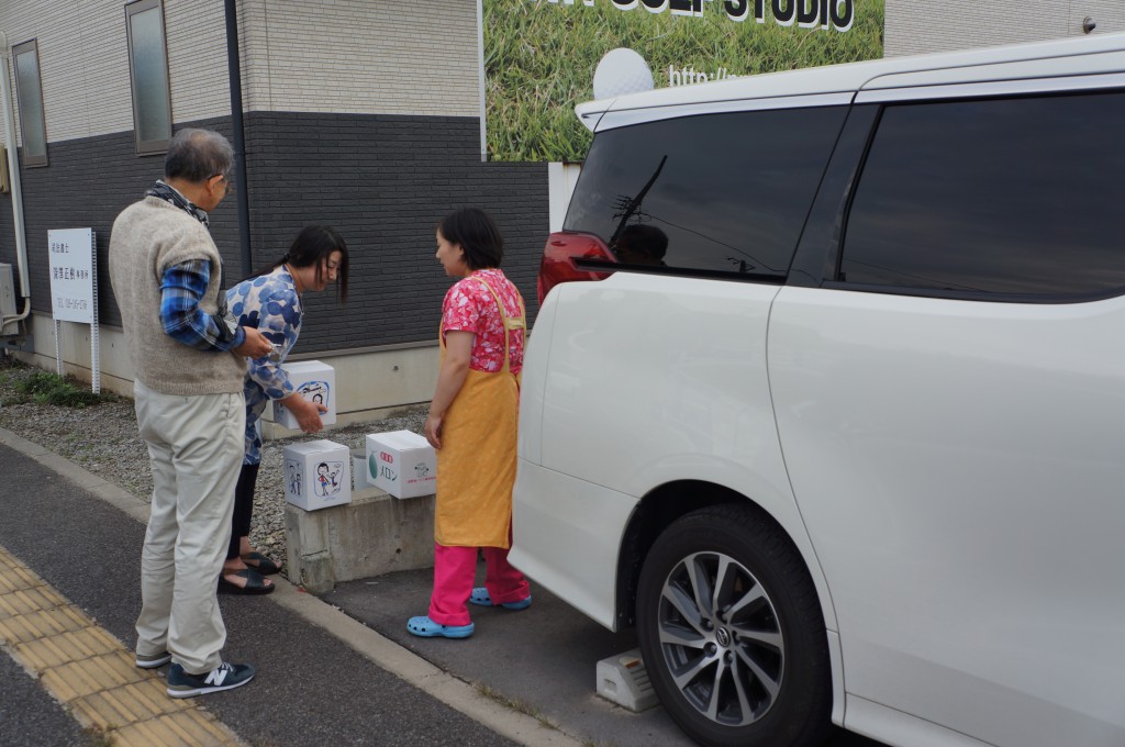 佐藤歯科・矯正歯科医院で支援させていただいているメロンをお土産に